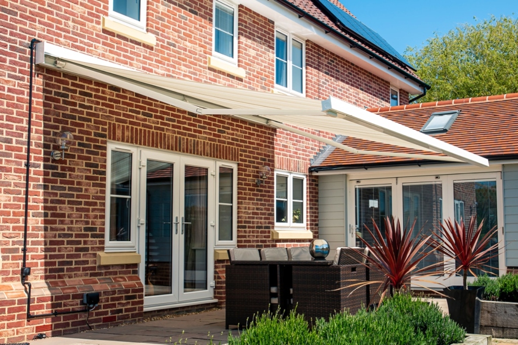 تولید سایبان برقی در مشهد