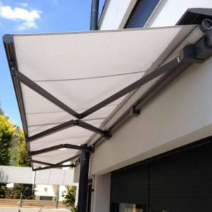 مزایا و معایب سایبان برقی